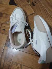 Tenis mulher, em creme branco rosa e roxo