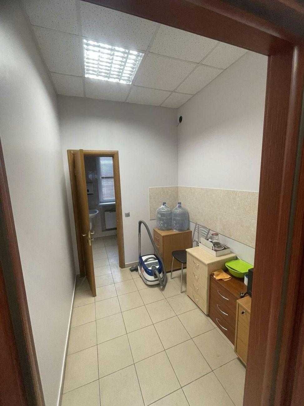 Дом под офис ул Павлоградская метро Сырец (460 м2)