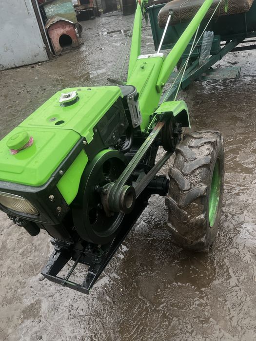 Продам мотоблок зубер 8 сил