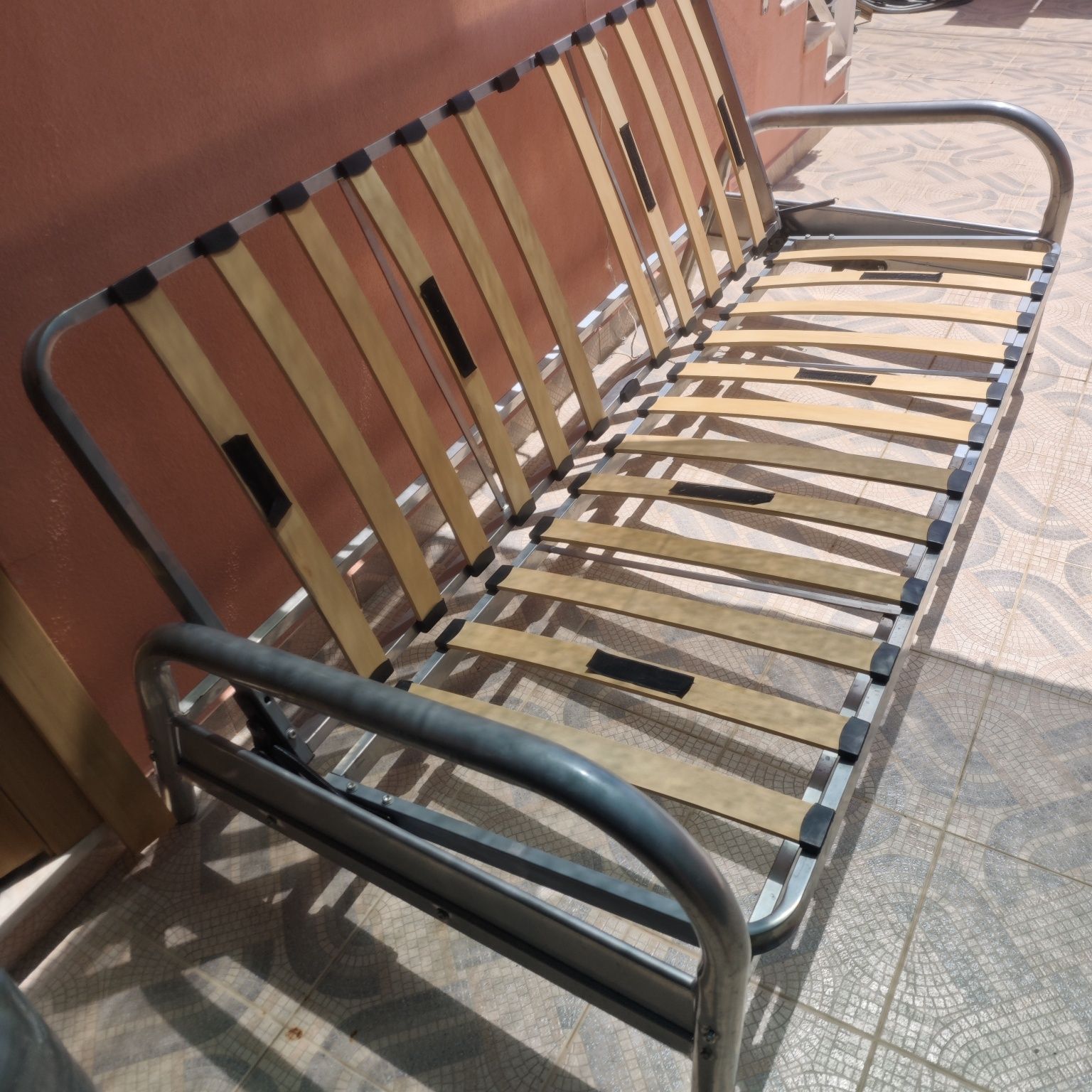Cama sofá facial de montar sem colchão