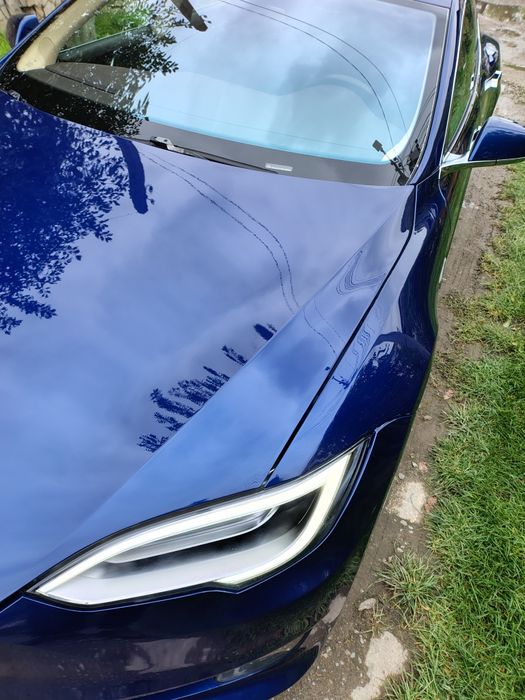 Tesla model S 2016