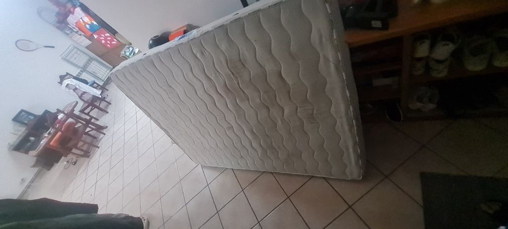 Cama D.Maria Antiga PARA DESOCUPAR
