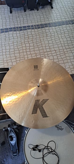 Vendo ride zildjian k 20 como novo!