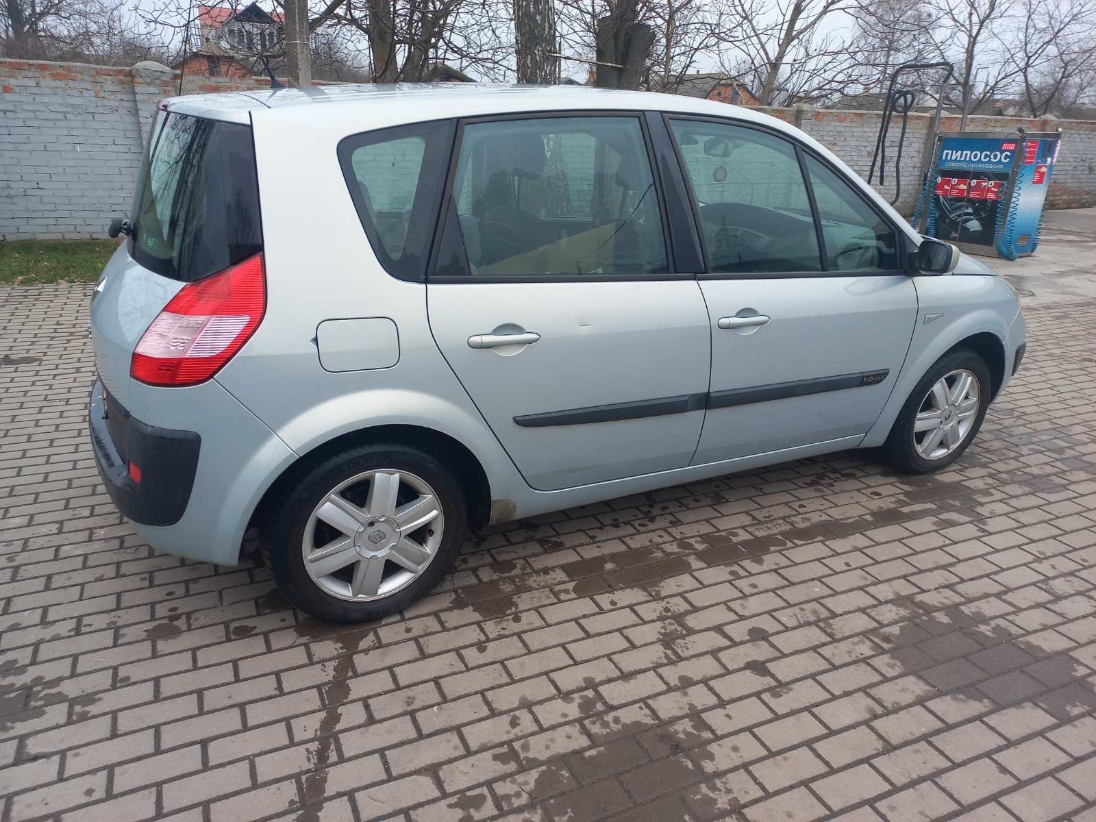 Renault Scenic ll,  2003 року , 1.6 бензин ,пробіг 184 т.км.
Автомобіл