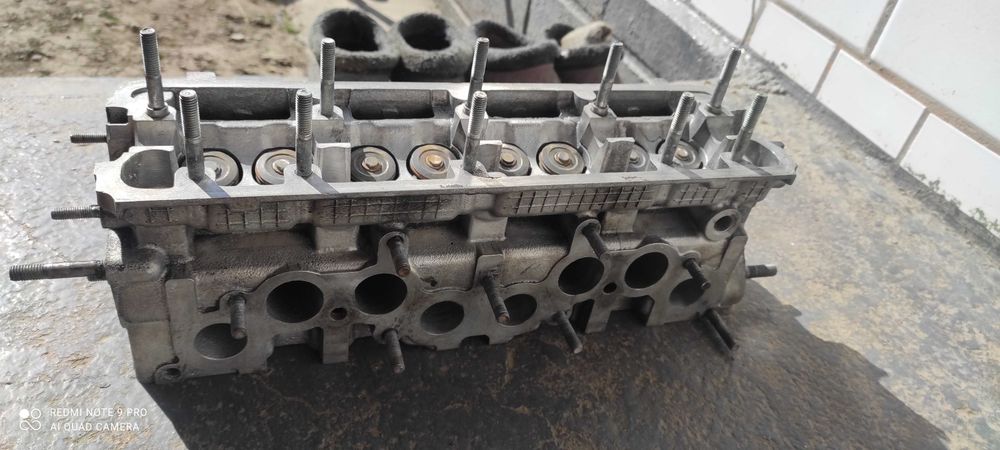Продам головку блока циліндра ВАЗ 2015 оригінал б/у