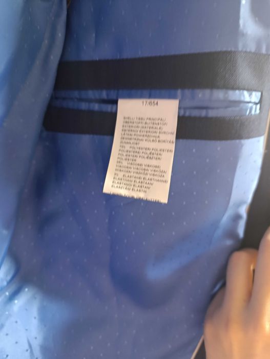 Шкільний костюм 10- 11 років