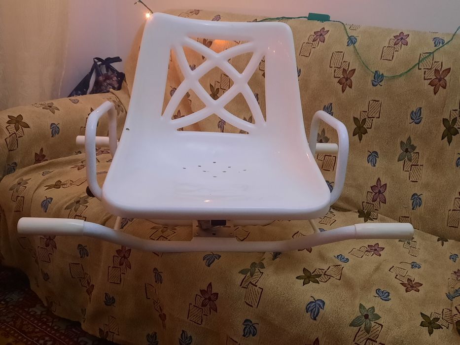 Cadeira giratoria de banho U276