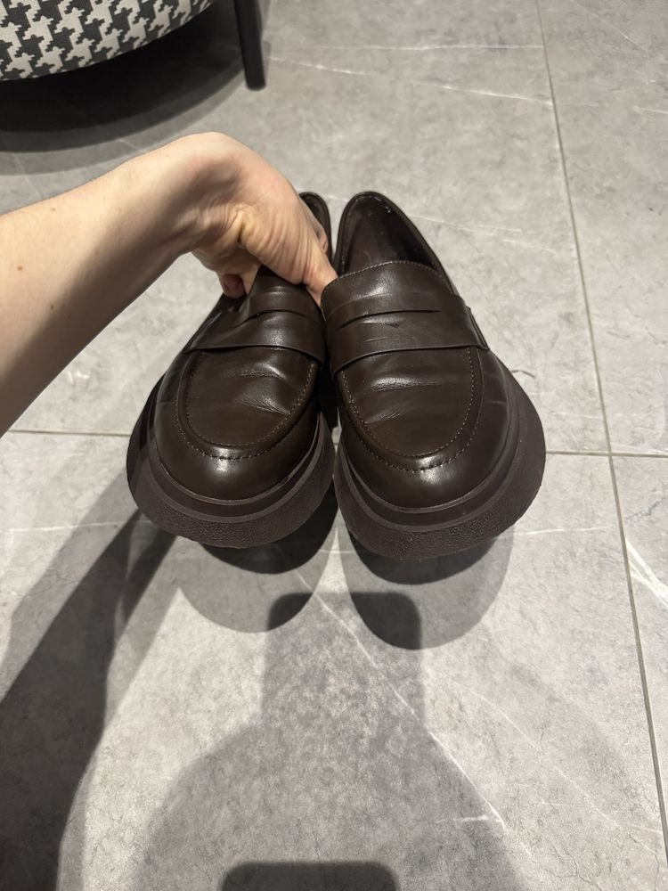 Коричневі лофери з екошкіри Zara, 38 розмір, в ідеальному стані