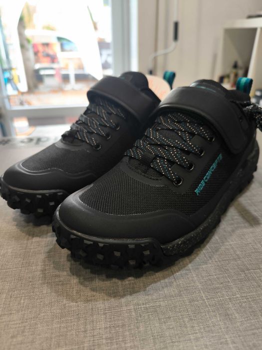 RC Flume Clip Black Noir 39