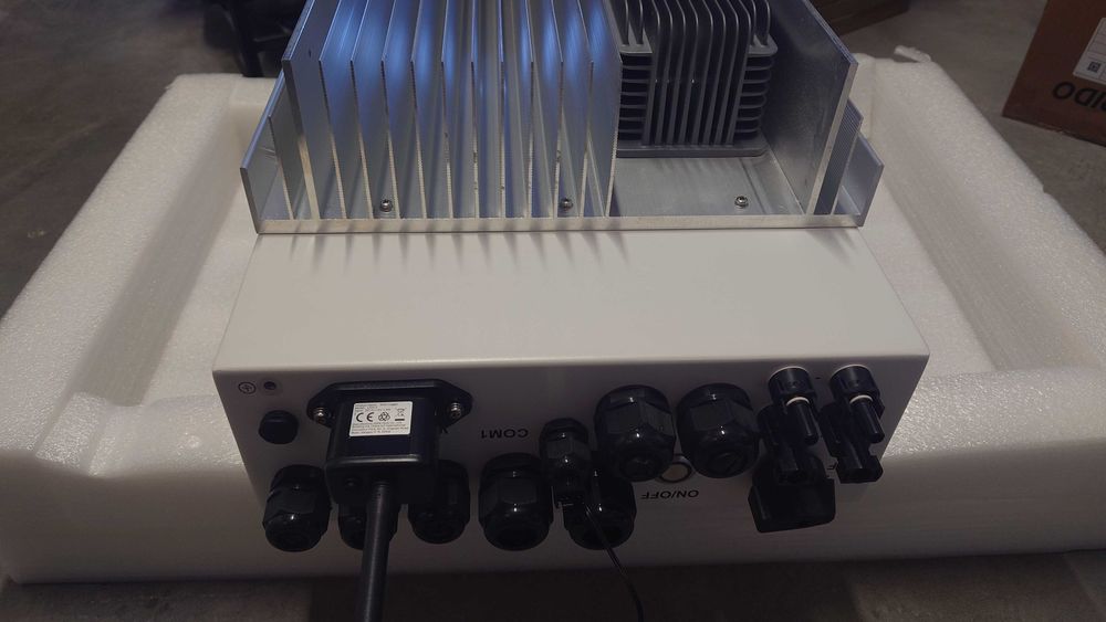 Гібридний інвертор Deye 6кВт 48В SUN-6K-SG03LP1-EU (БВ)