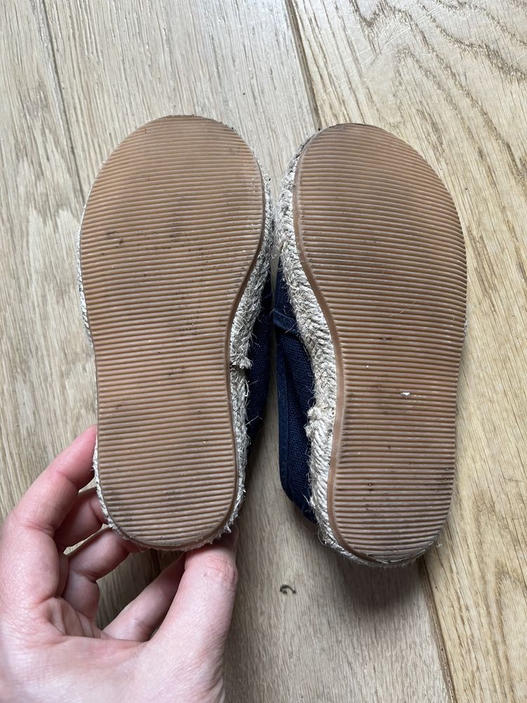 Butki, espadryle rozm. 25 H&M