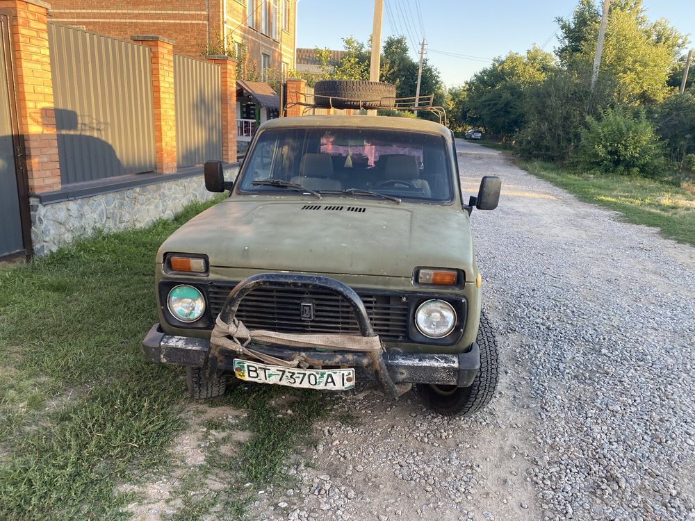 ВАЗ 2121 Ніва, на повному ходу