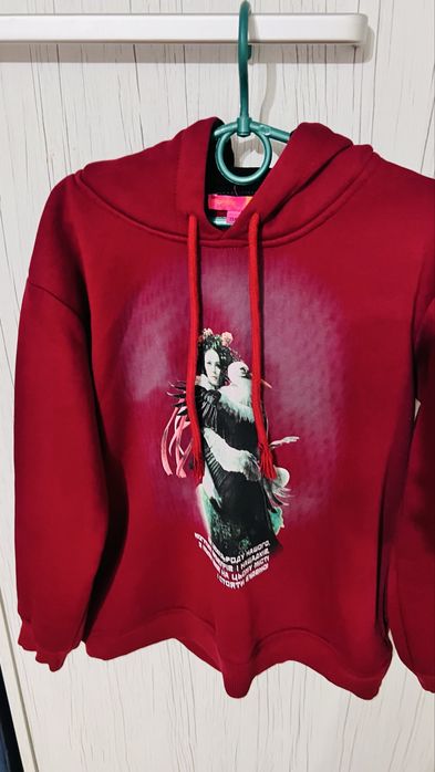 Продам кофтинку для дівчини