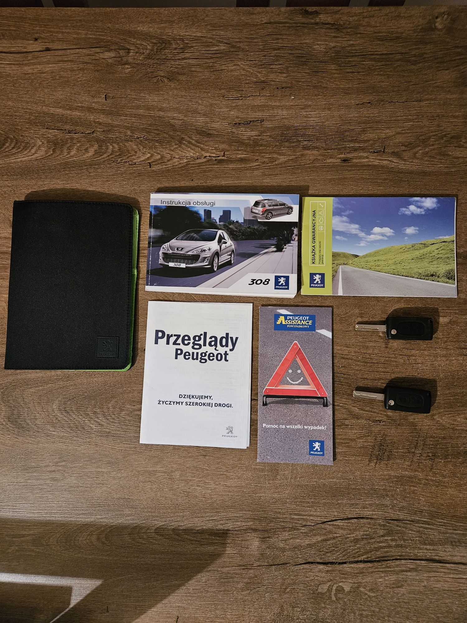 Peugeot 308 1.6 HDI / Nawigacja / Klimatronik / Kolor KGS IPANEMA