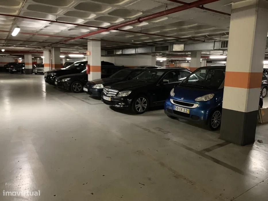 Garagem, Avenidas Novas