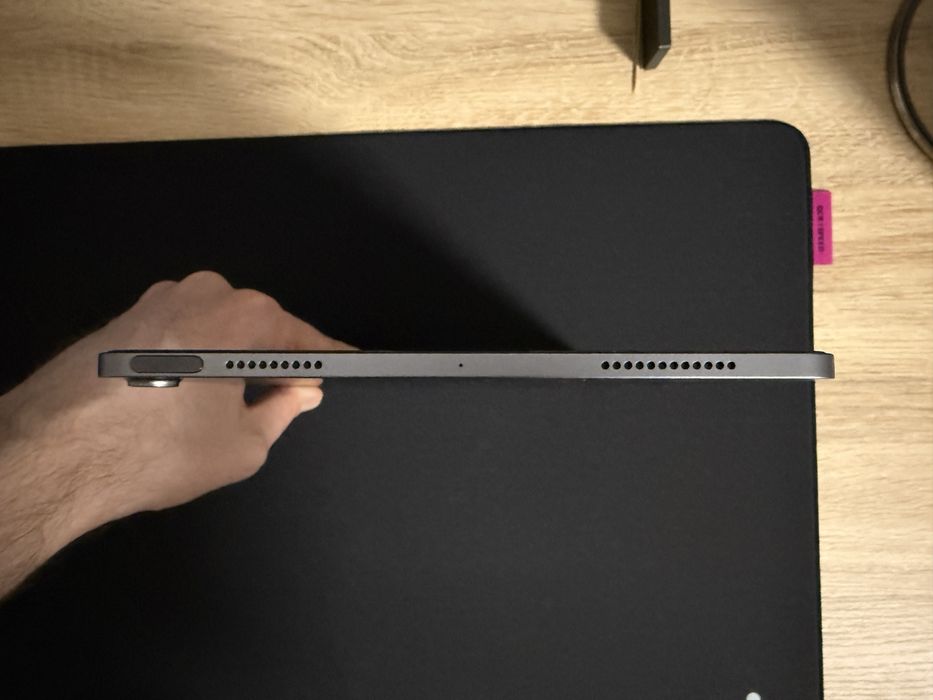 Плншет iPad Air (5th generation)