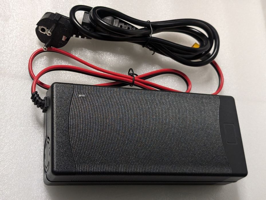 Зарядний пристрій 16.8v 20a для 4s Li-on, 5s LiFePo4