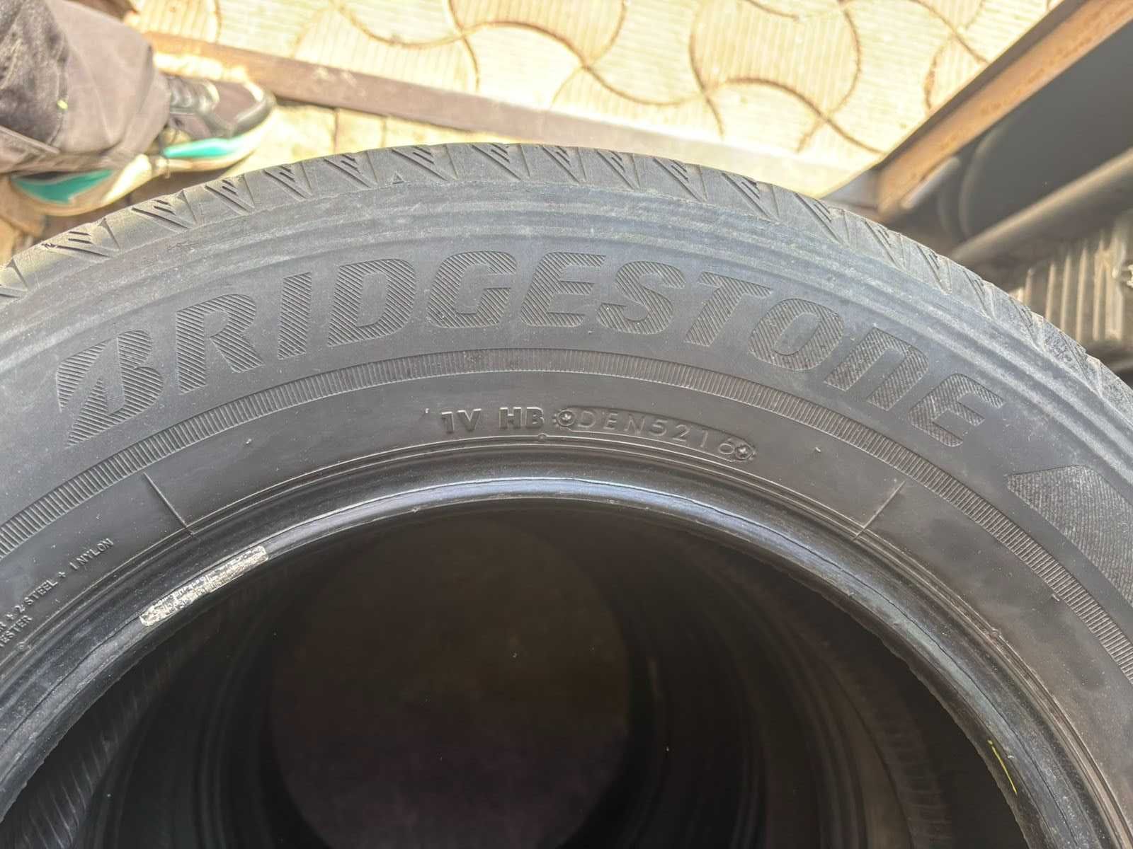 Шины 215/65 R16 Bridgestone комплект хорошая цена L4