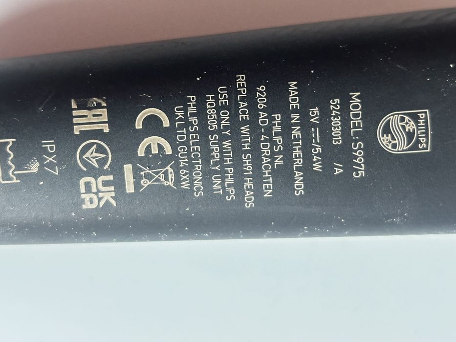 Golarka Philips series 9000