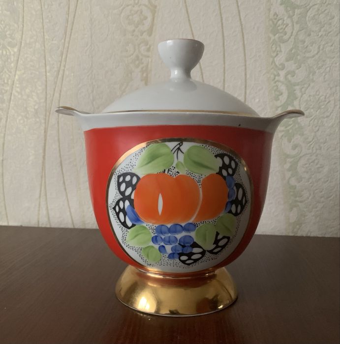 Фарфорова чаша .Виробництво СФЗ.