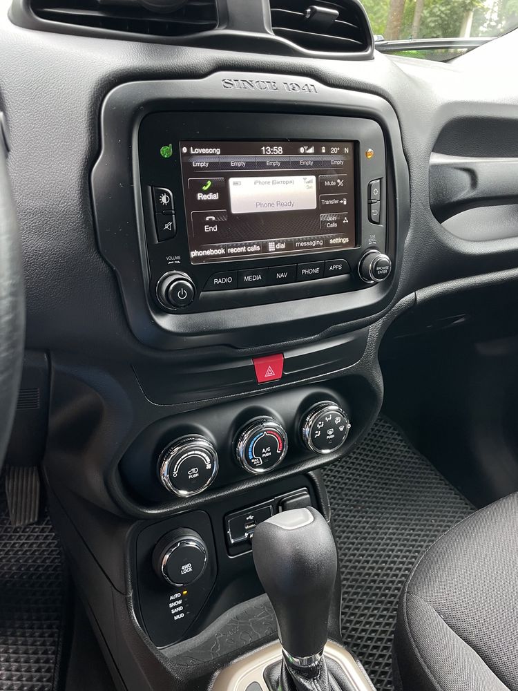 Jeep Renegade 2017 (торг)