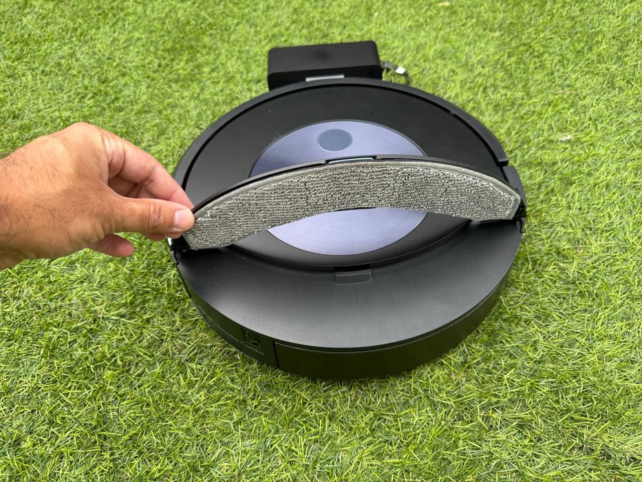 iRobot Roomba Combo j7 – Aspirador e Mopa 2-em 1