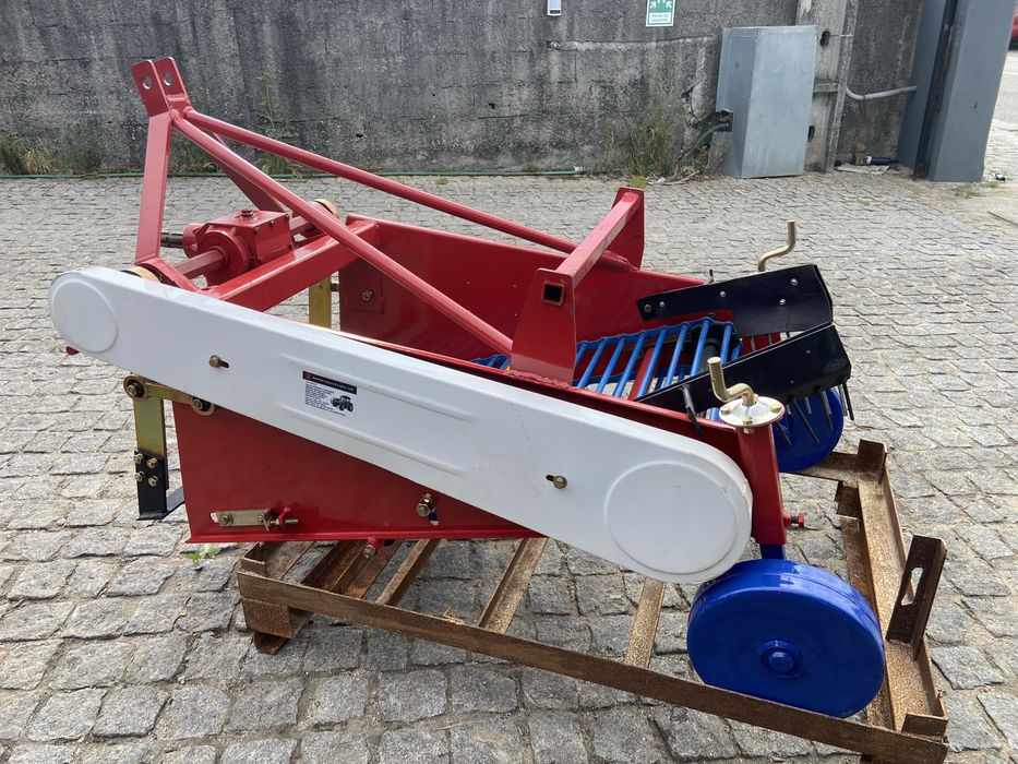 Arrancador de batatas de tapete