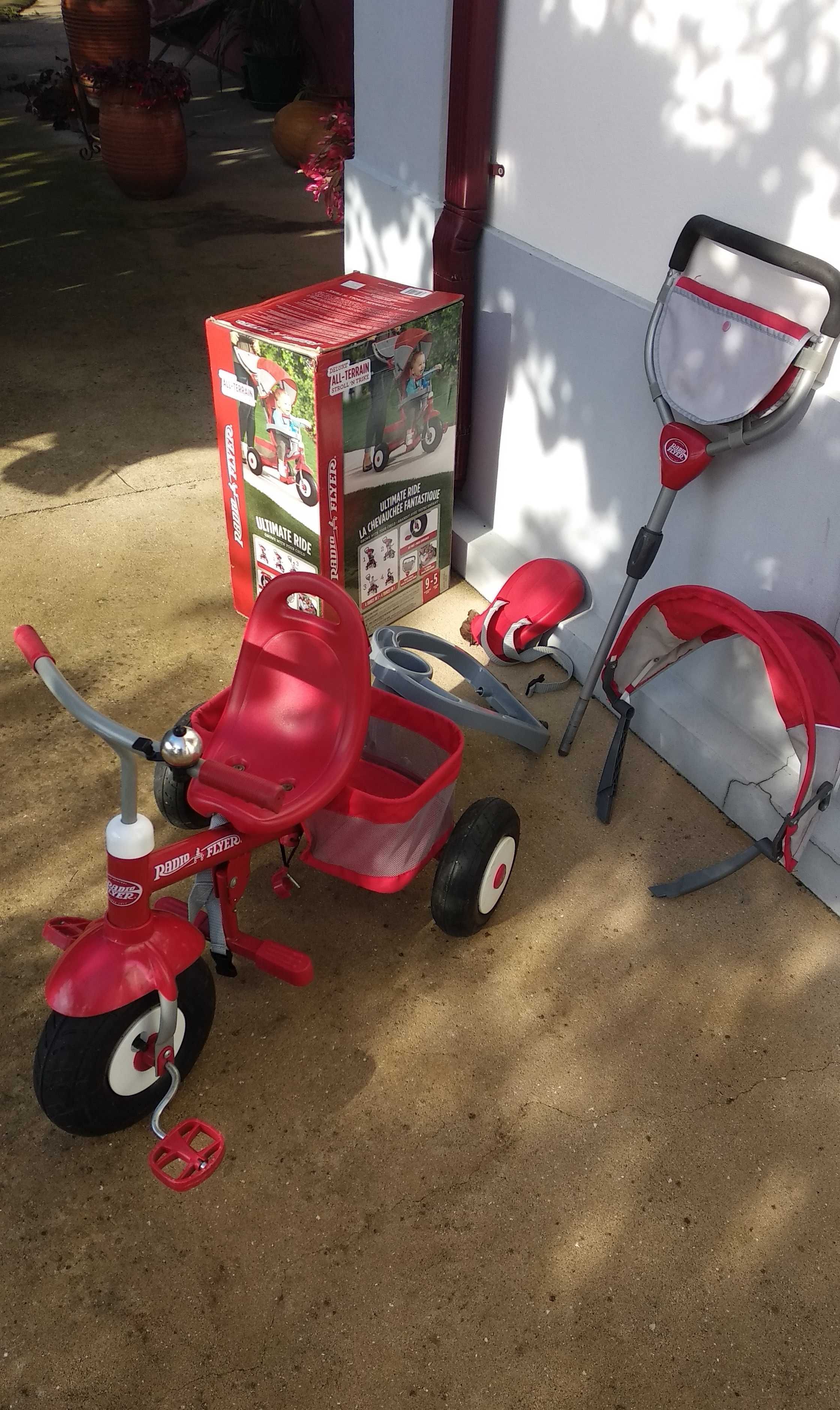 Triciclo Radio Flyer desde os 12 meses a 5 anos de idade