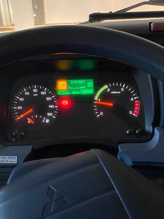 Mitsubishi Fuso 7C15 caixa Automática