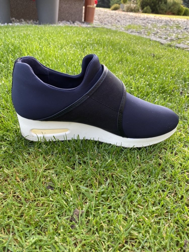 Sneakersy DKNY rozm.38,5