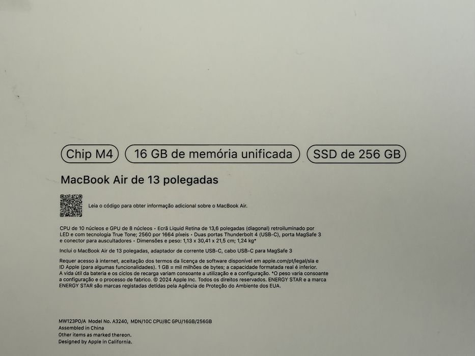 Macbook Air M4 16/256GB + Apple Magic Mouse