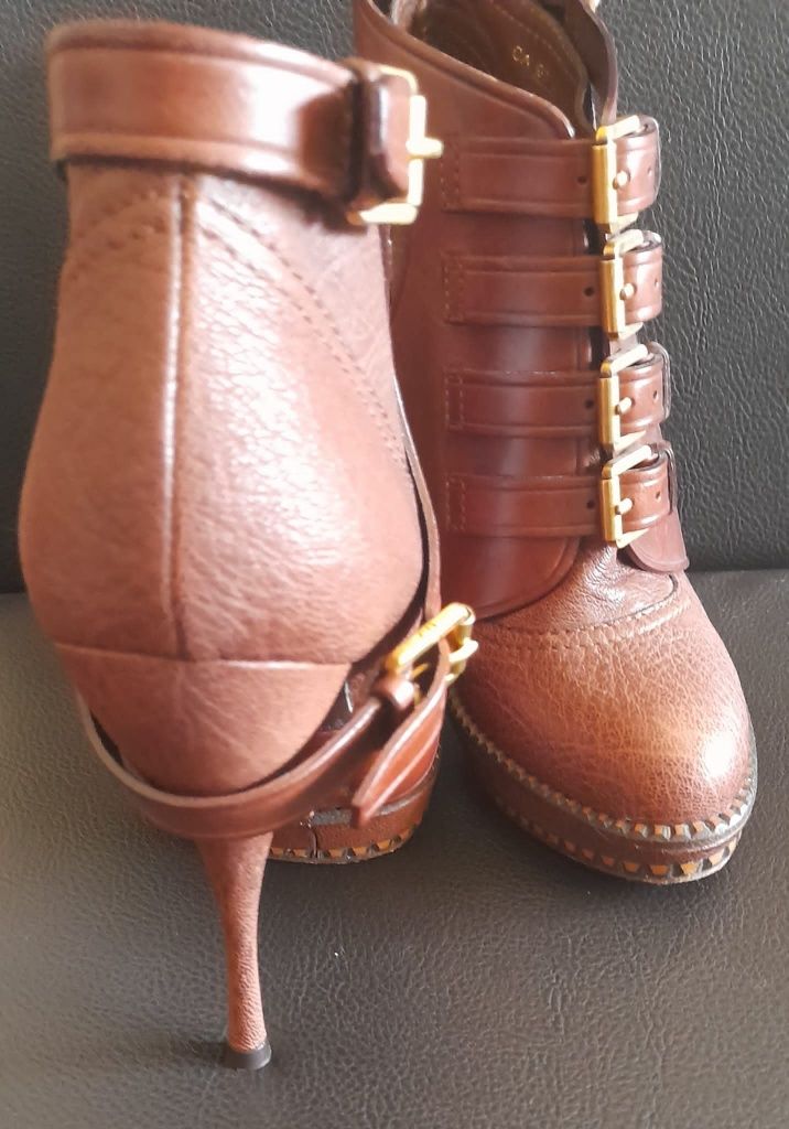 Botas em pele Christian dior 36