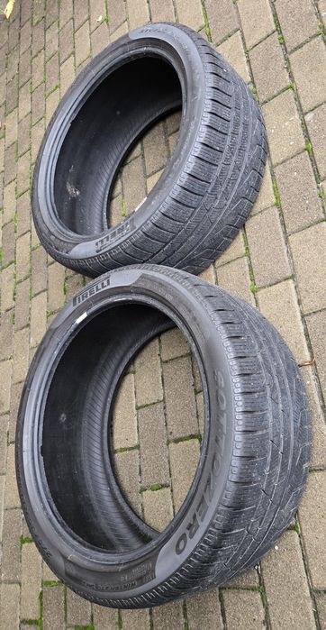 Зимові шини Pirelli Sottozero 275/35 R19