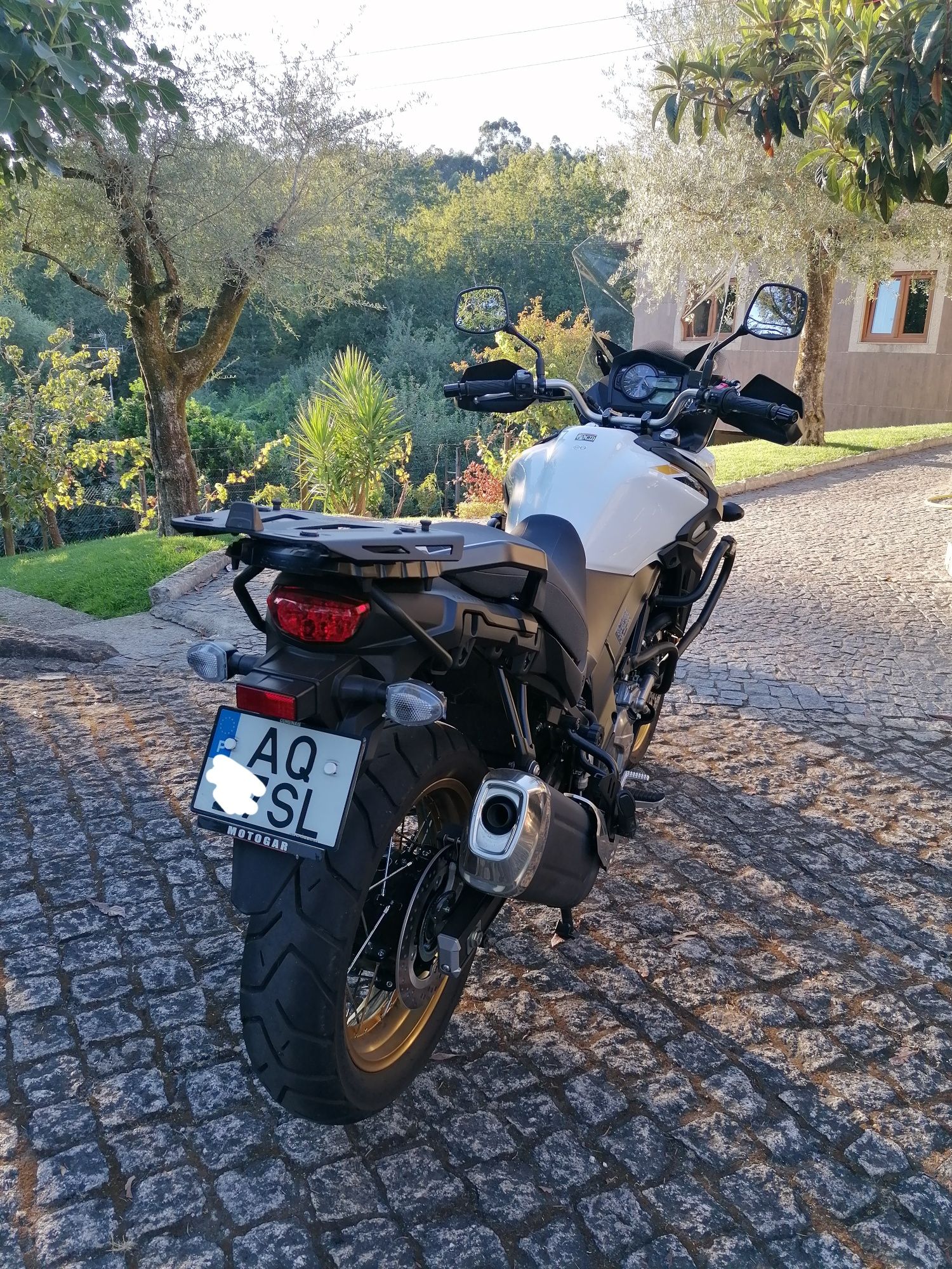 Suzuki V-Strom 650 XT 4600 km
