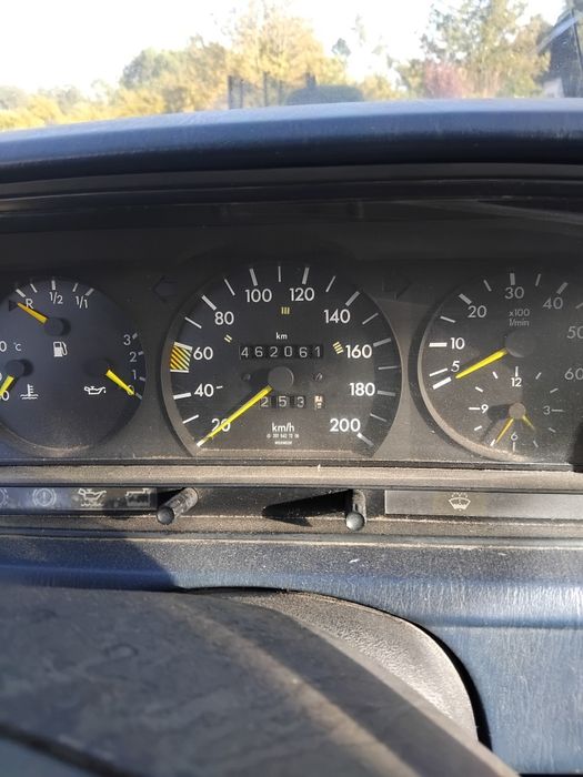 Mercedes 190 a funcionar 5 *