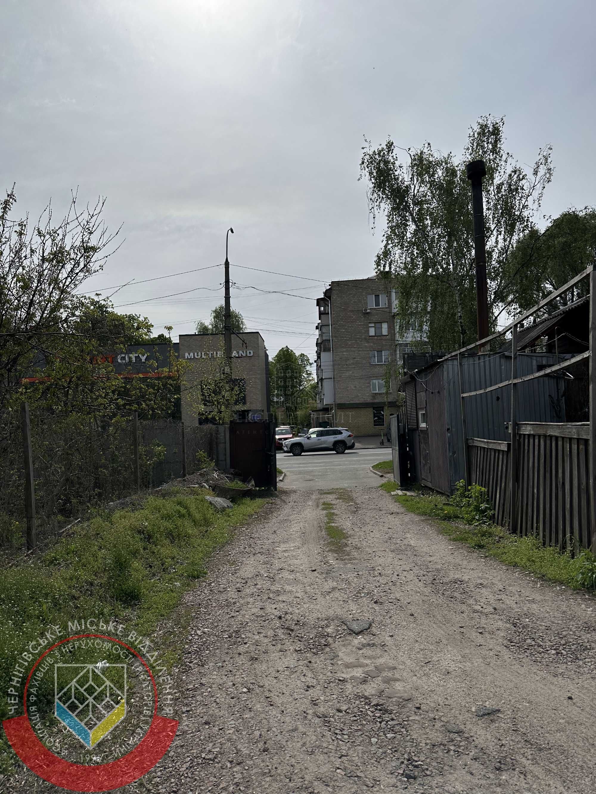 RLT K01 Оренда парковки на 40 місць в центрі міста