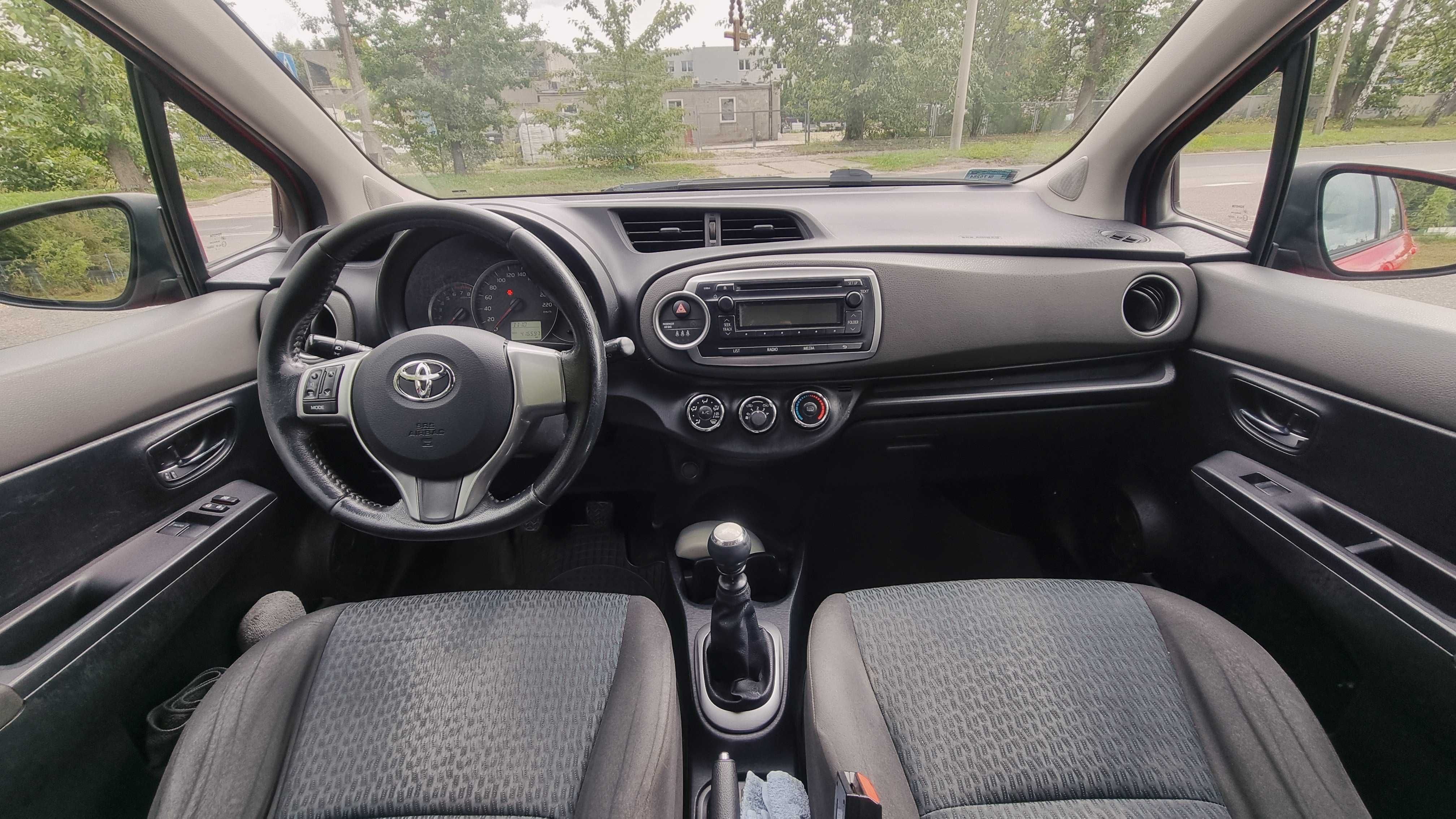 Toyota Yaris rok 2012 przebieg 416tys 1.3 LPG Klima