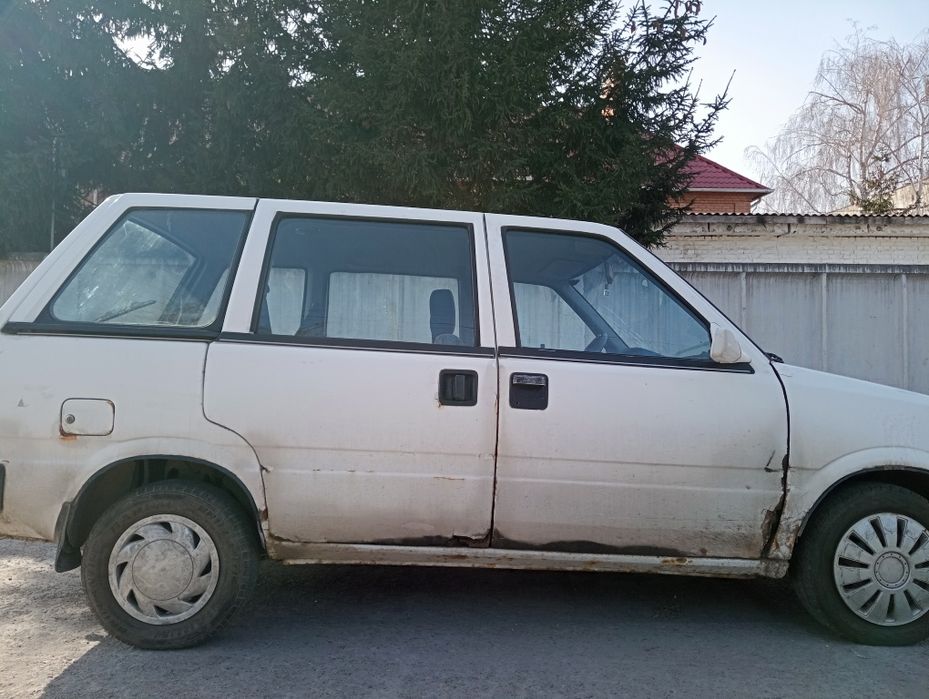 Nisan Preria 1.8