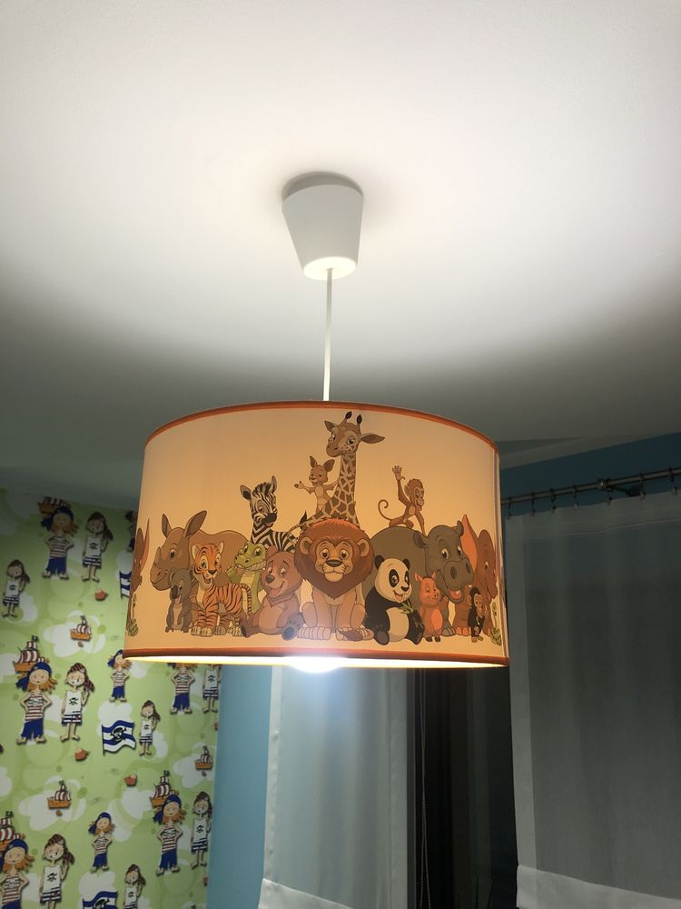 Meble do pokoju dziecięcego plus lampa