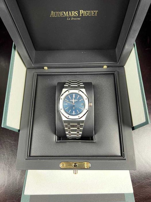 Audemars Piguet Royal Oak Extra-Thin "Jumbo"