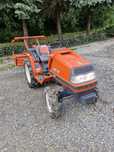 Traktor japoński Kubota Aste A155