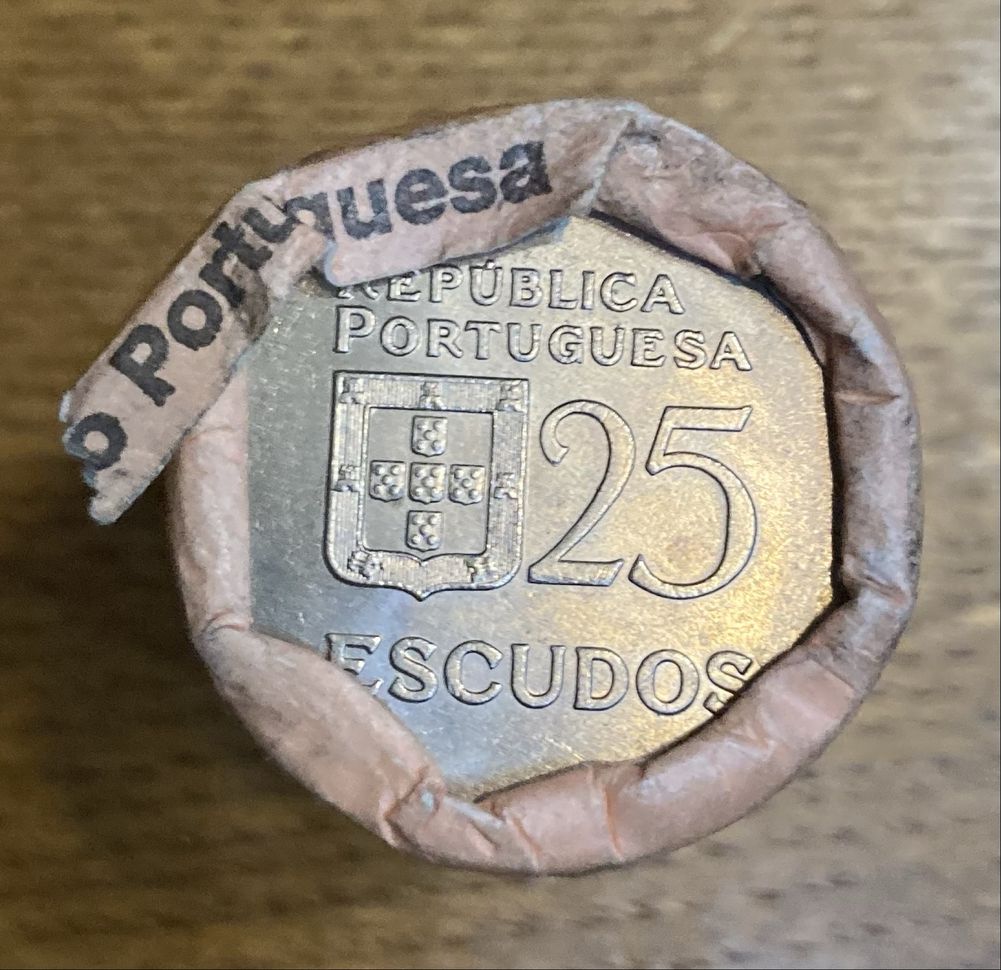 Rolo de 20 moedas de 25$00