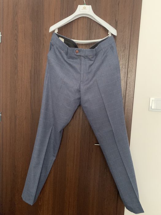 Garnitur: marynarka kamizelka spodnie tanio