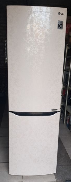 Холодильник LG, 2020 no frost, срочно