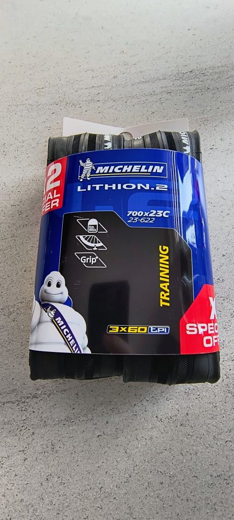 Opony szosowe 700 x 23
