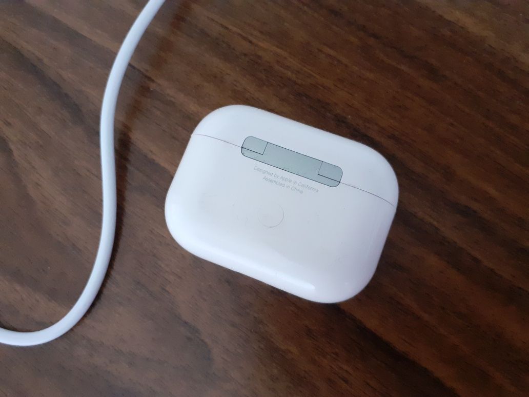 Apple Airpods etui ładowarka do słuchawek