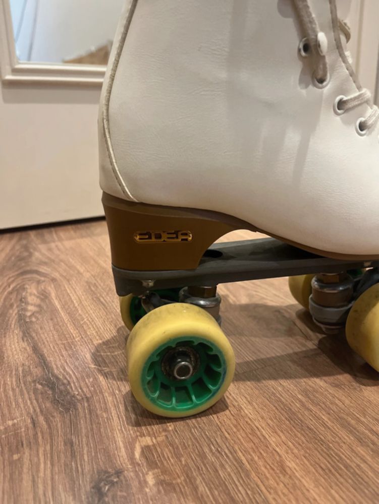 Patins 4 rodas+ Capa patins + Saco