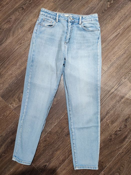 Одяг штани МОМ джинси