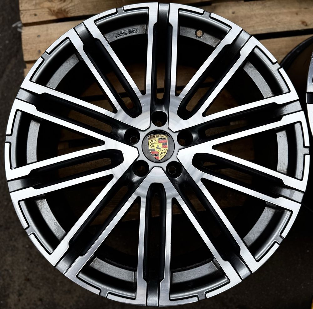 Різноширокі диски R21 5*112 Porsche Macan