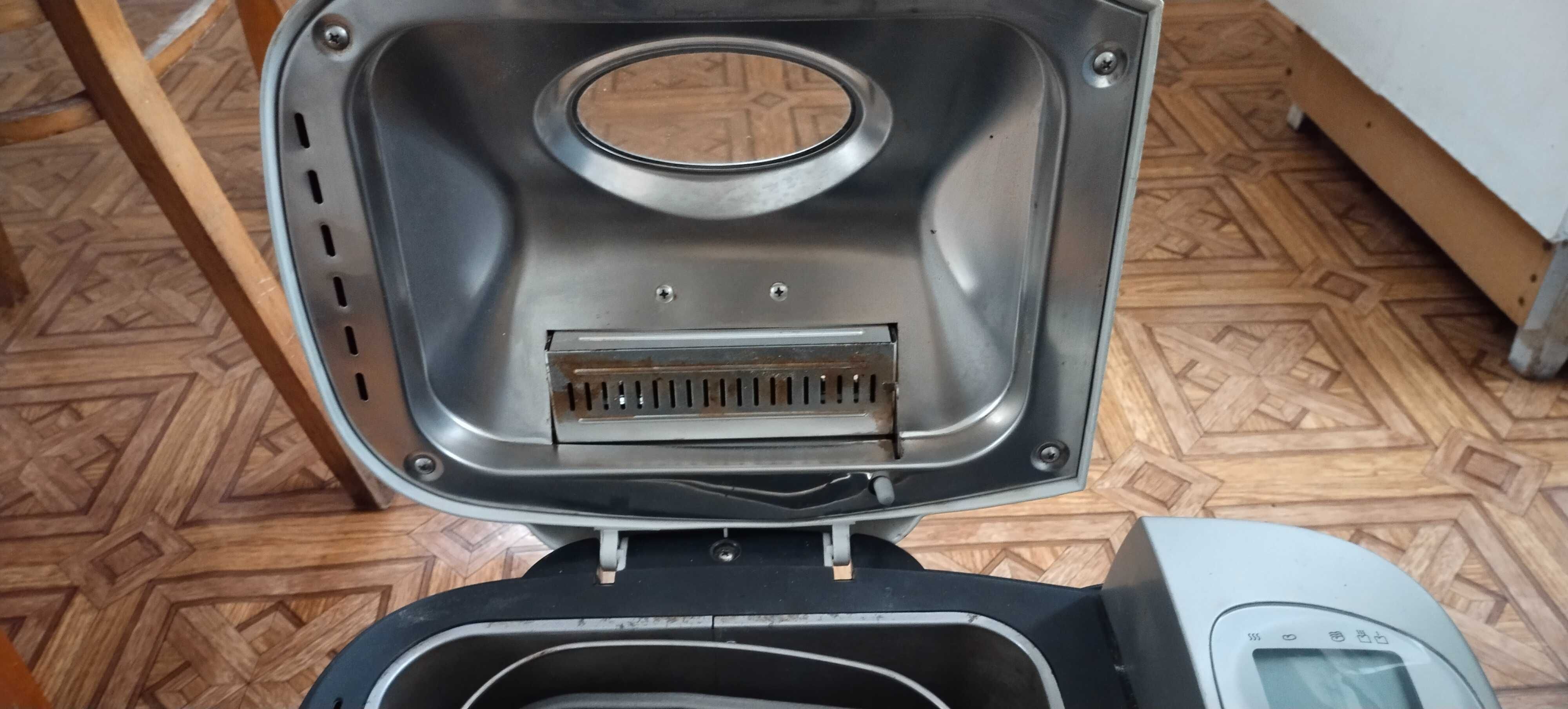 Хлебопечка на запчасти bifinett KH 1170,Delonghi